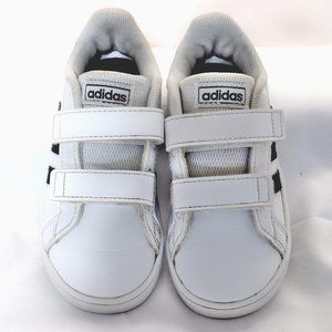 Adidas Toddler Size 8 Grand Court Sneaker Unisex Barely Worn Velcro Sneaker